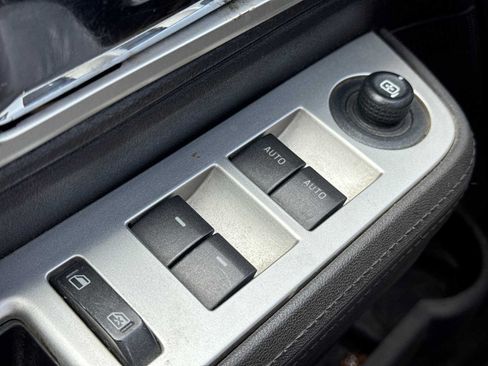 Used 2009 Lincoln MKX 2WD image 13