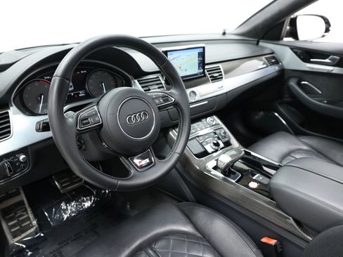Used 2016 Audi S8 Plus AWD/4WD image 2