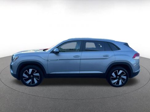 Used 2025 Volkswagen Atlas Cross Sport SE image 9
