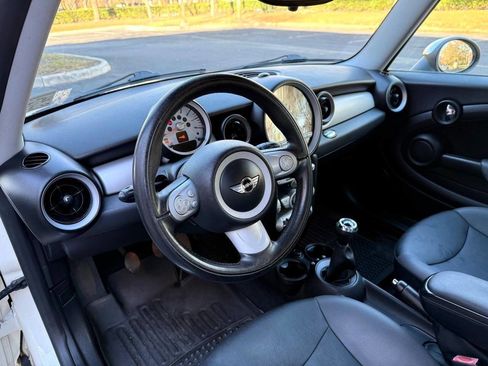 Used 2010 MINI Cooper Hardtop FWD image 13