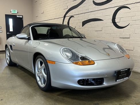 Used 2001 Porsche Boxster image 16