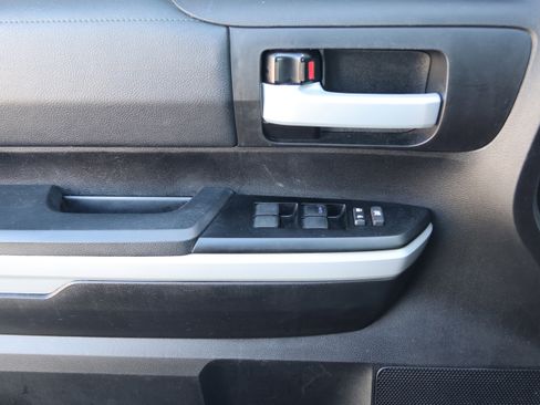 Used 2021 Toyota Tundra SR5 image 12