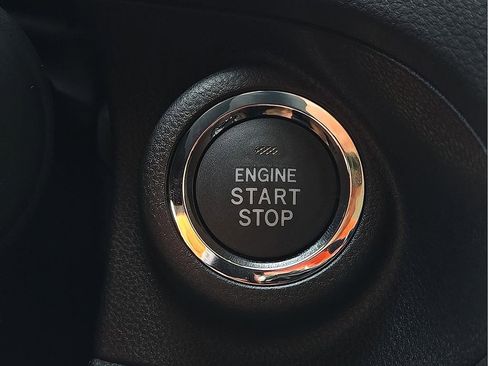 Certified 2025 Subaru Ascent Bronze Edition image 17