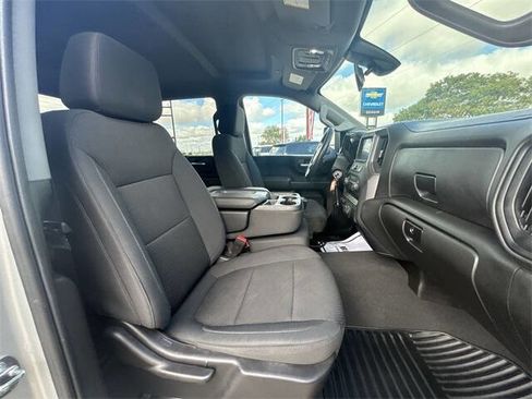 Used 2022 Chevrolet Silverado 2500 Custom w/ Custom Convenience Package image 27