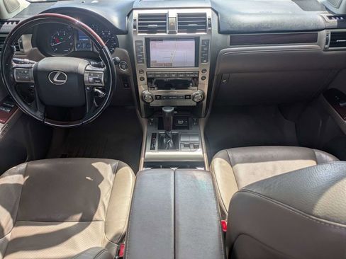 Used 2018 Lexus GX 460 Premium AWD/4WD image 14