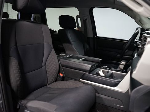 Used 2022 Toyota Tundra SR5 w/ Convenience Package image 29