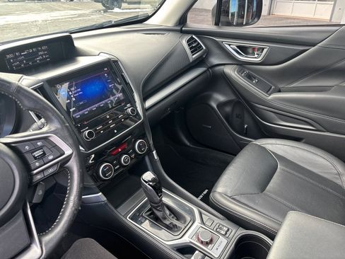 Used 2020 Subaru Forester Limited image 29