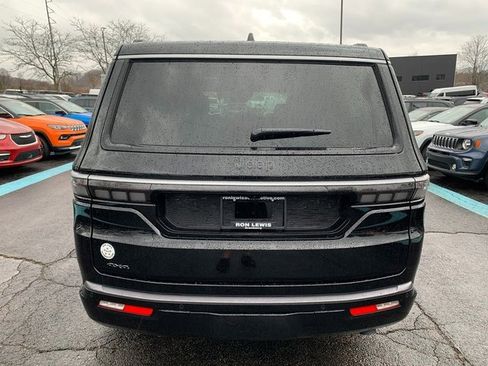 New 2026 Jeep Grand Wagoneer 4WD w/ Premium Group I image 4