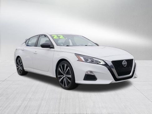Used 2022 Nissan Altima 2.5 SR image 9