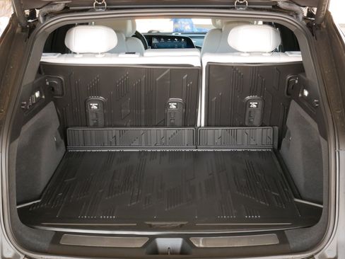 Used 2025 Cadillac Lyriq Luxury image 29