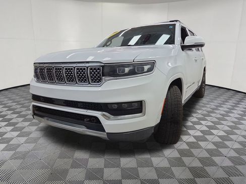 Used 2022 Jeep Grand Wagoneer Series I AWD/4WD image 7