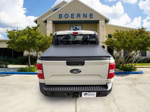 Used 2025 Ford Maverick XLT FWD image 4