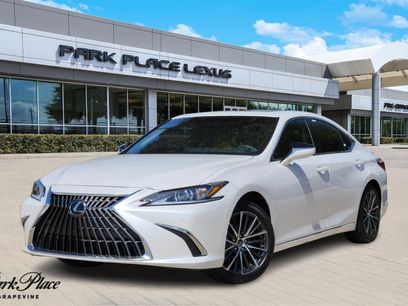 New 2025 Lexus ES 300h w/ Premium Package