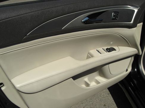 Used 2018 Lincoln MKZ Premiere w/ Magnetic Appearance Package FWD image 19