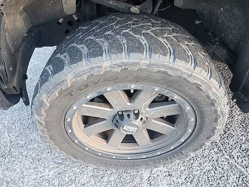 Used 2015 Ford F150 Lariat AWD/4WD image 9
