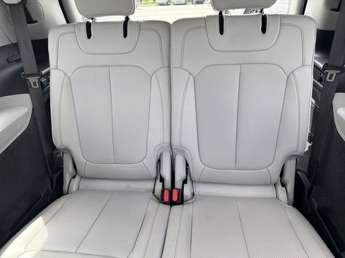 Used 2021 Jeep Grand Cherokee L Overland w/ Luxury Tech Group IV AWD/4WD image 15