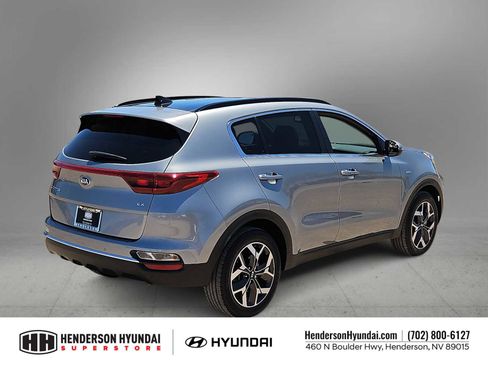 Used 2021 Kia Sportage EX w/ EX Technology Package AWD/4WD image 8
