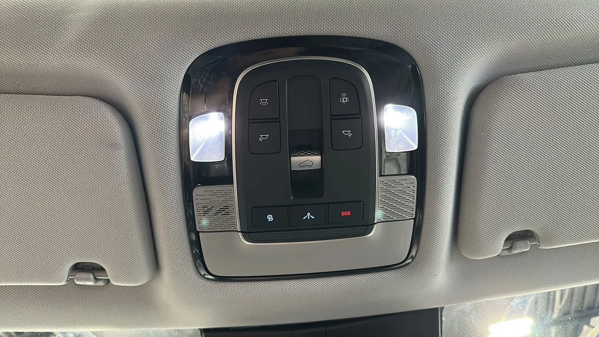 Used 2021 Hyundai Palisade SEL w/ Premium Package AWD/4WD image 32