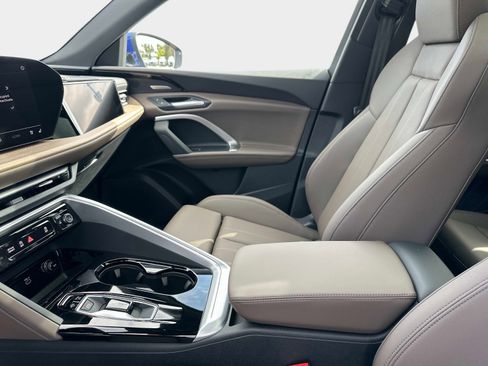 New 2025 Audi Q5 Prestige image 22