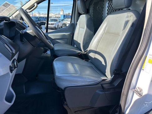 Certified 2019 Ford Transit 150 130 Low Roof image 4