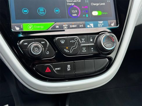 Used 2019 Chevrolet Bolt Premier w/ Infotainment Package image 24