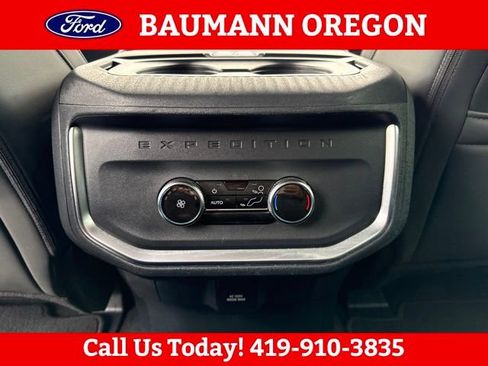Used 2025 Ford Expedition Active AWD/4WD image 16