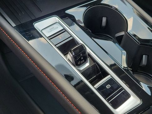 New 2026 Volkswagen Atlas Peak Edition AWD/4WD image 21