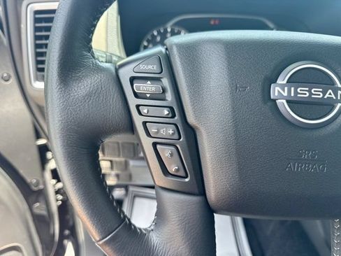 Used 2024 Nissan Frontier SV w/ SV Convenience Package RWD image 25