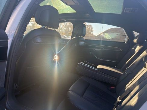 Used 2022 Audi A8 L 3.0T image 7