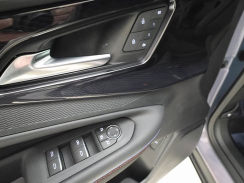 Used 2024 Chevrolet Blazer EV RS image 10