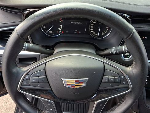 Used 2023 Cadillac XT5 Premium Luxury image 19