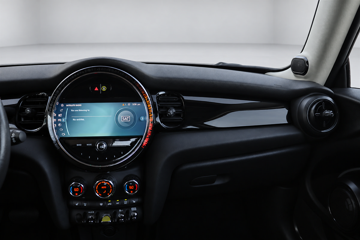 Used 2024 MINI Cooper SE FWD image 27