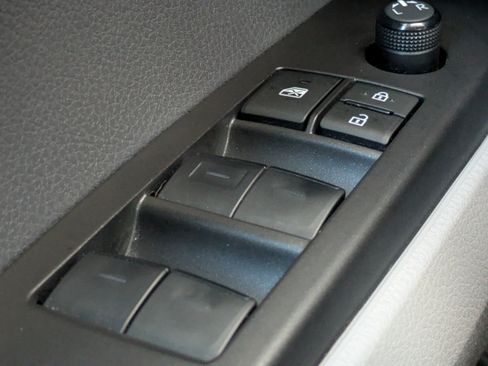 Used 2023 Toyota Camry SE FWD image 23