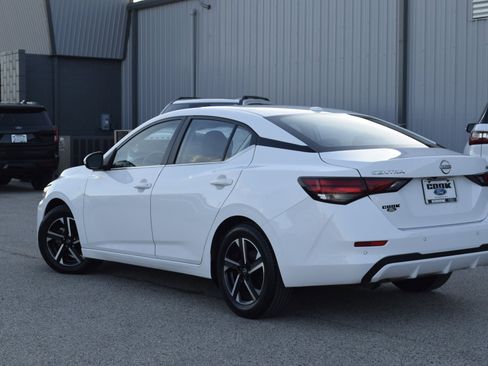 Used 2024 Nissan Sentra SV image 8