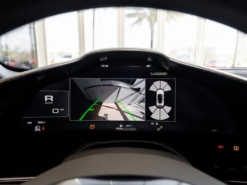 Used 2024 Ferrari Purosangue image 31