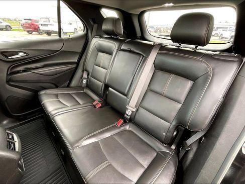 Used 2022 Chevrolet Equinox Premier FWD image 19