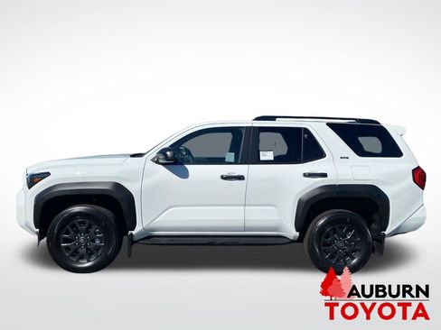 New 2026 Toyota 4Runner SR5 AWD/4WD image 4