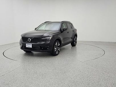 New 2026 Volvo XC40 B5 Ultra w/ Protection Package Premier
