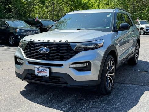 Used 2022 Ford Explorer ST-Line w/ Class IV Trailer Tow Package AWD/4WD image 8
