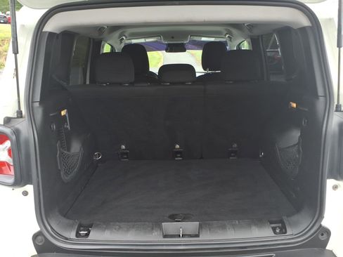 Used 2016 Jeep Renegade Trailhawk AWD/4WD image 6