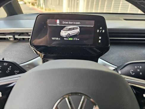 Used 2025 Volkswagen ID. Buzz Pro S RWD image 13