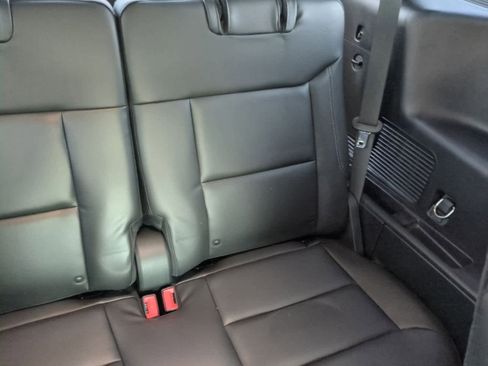 Certified 2021 Ford Explorer XLT w/ Equipment Group 202A image 21