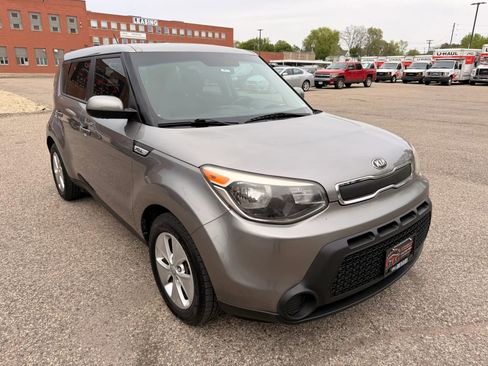 Used 2015 Kia Soul FWD image 8
