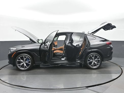 Used 2023 BMW X6 xDrive40i AWD/4WD image 41