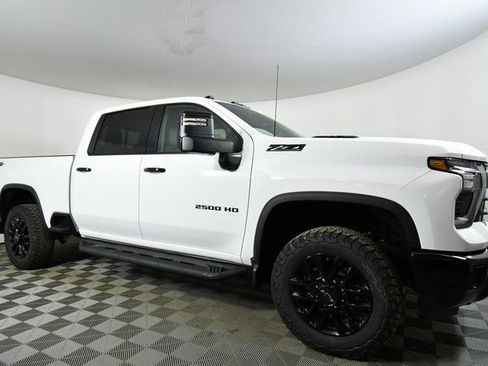 New 2026 Chevrolet Silverado 2500 LTZ w/ LTZ Plus Package AWD/4WD image 9