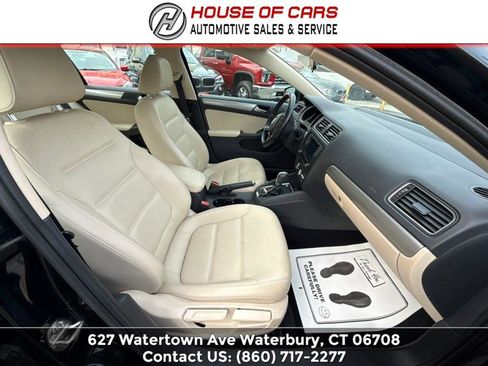 Used 2018 Volkswagen Jetta SE image 30