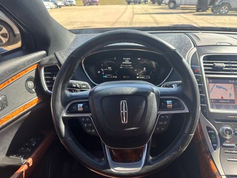 Used 2020 Lincoln Nautilus Reserve w/ Equipment Group 201A image 10