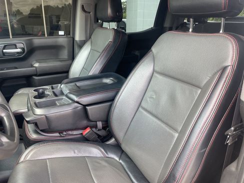 Used 2022 Chevrolet Silverado 1500 Custom Trail Boss w/ LPO, Dark Essentials Package AWD/4WD image 8