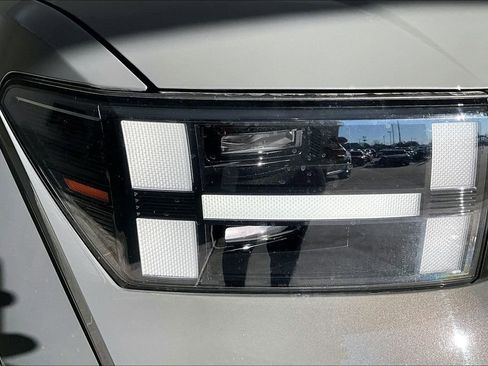 Used 2024 Hyundai Santa Fe SEL image 35