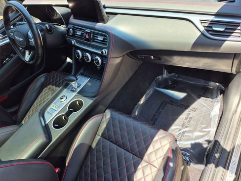 Used 2022 Genesis G70 3.3T RWD image 20